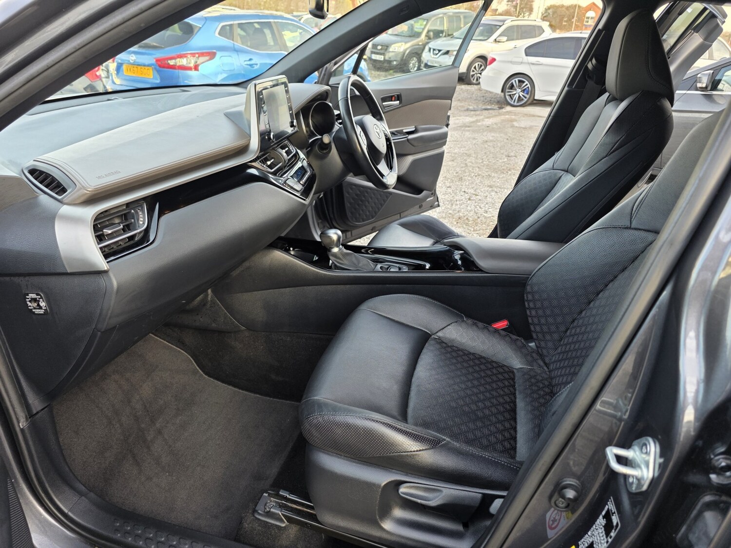 Used Toyota C-HR 2020 for sale - 76751767: Photo 11