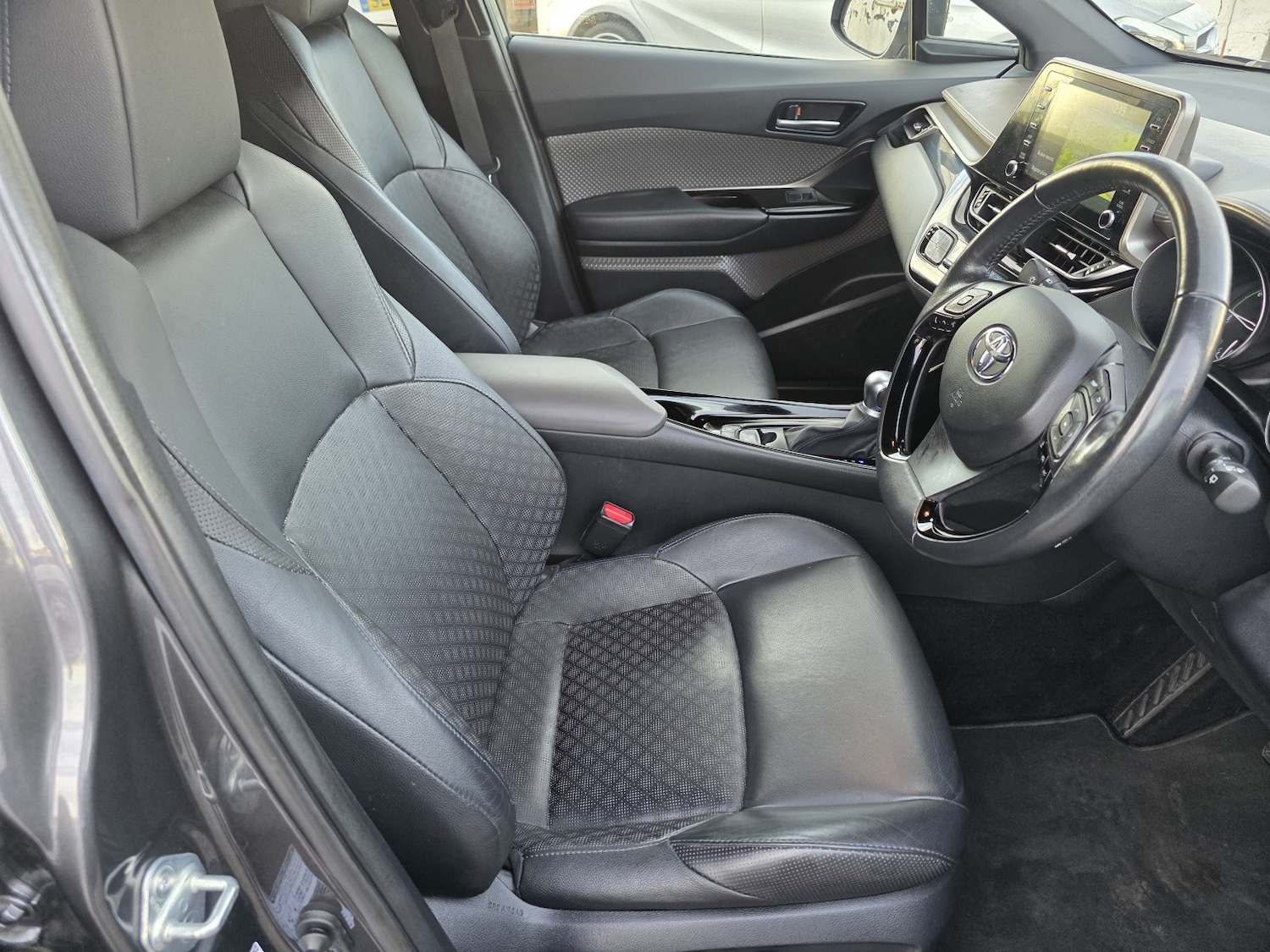 Used Toyota C-HR 2020 for sale - 76751767: Photo 9