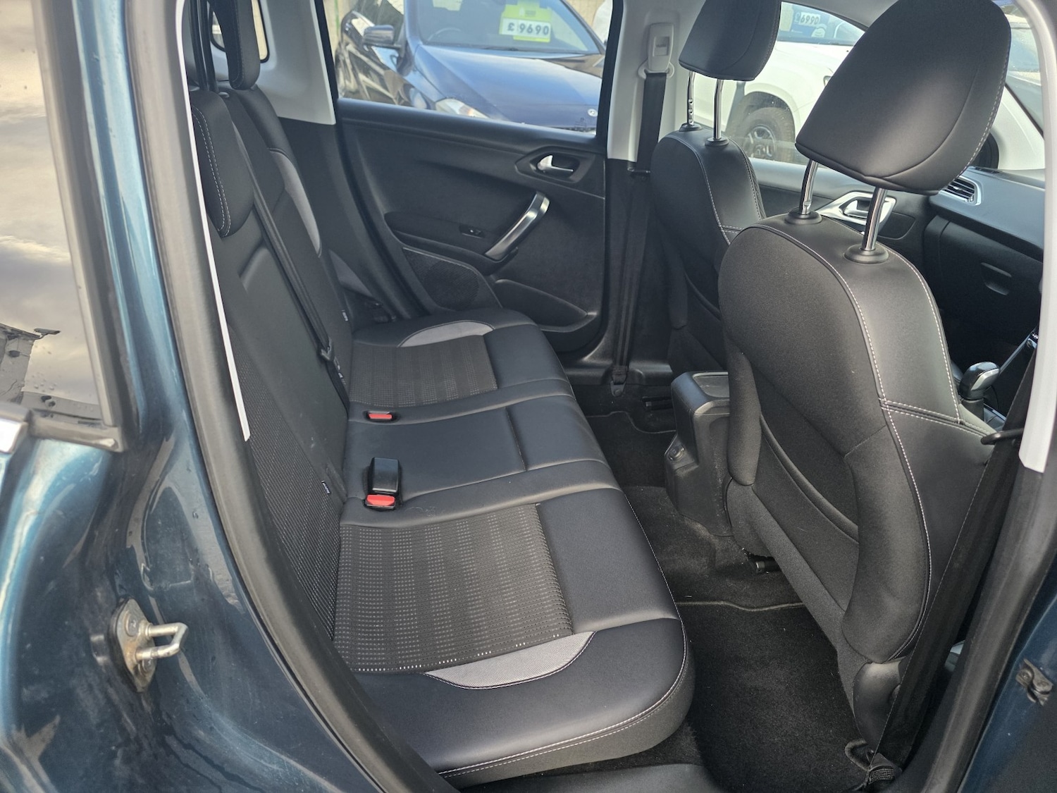 Used Peugeot 2008 2018 for sale - 76666175: Photo 10