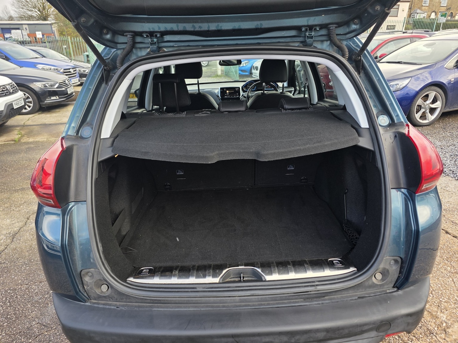 Used Peugeot 2008 2018 for sale - 76666175: Photo 22