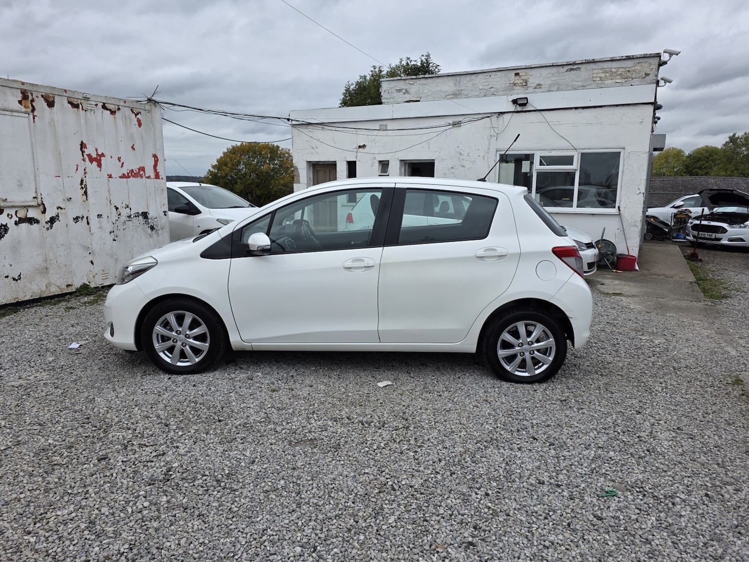 Used Toyota Yaris 2012 for sale - 76324843: Photo 5