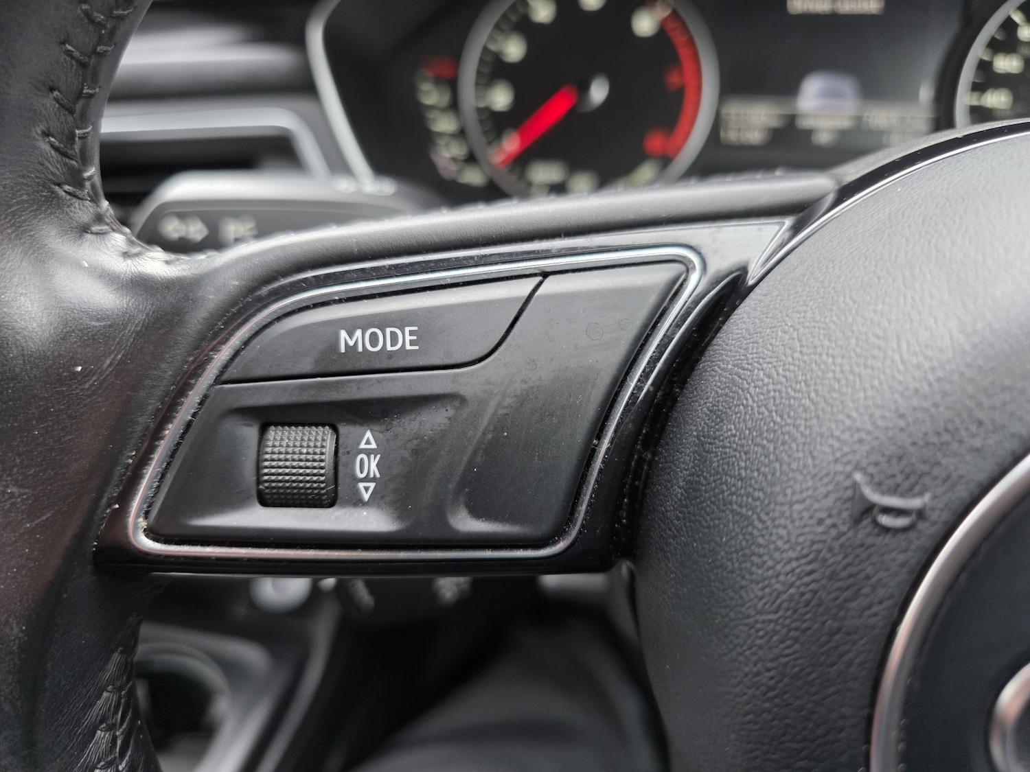 Used Audi A4 2016 for sale - 77303569: Photo 15