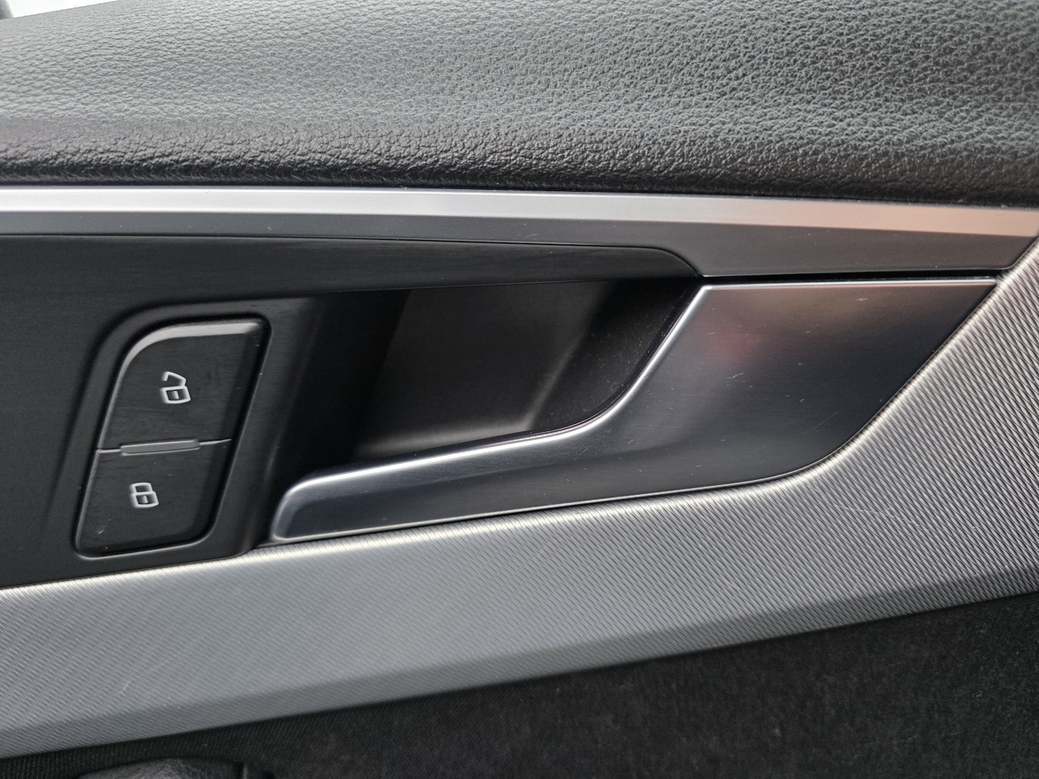 Used Audi A4 2016 for sale - 77303569: Photo 22