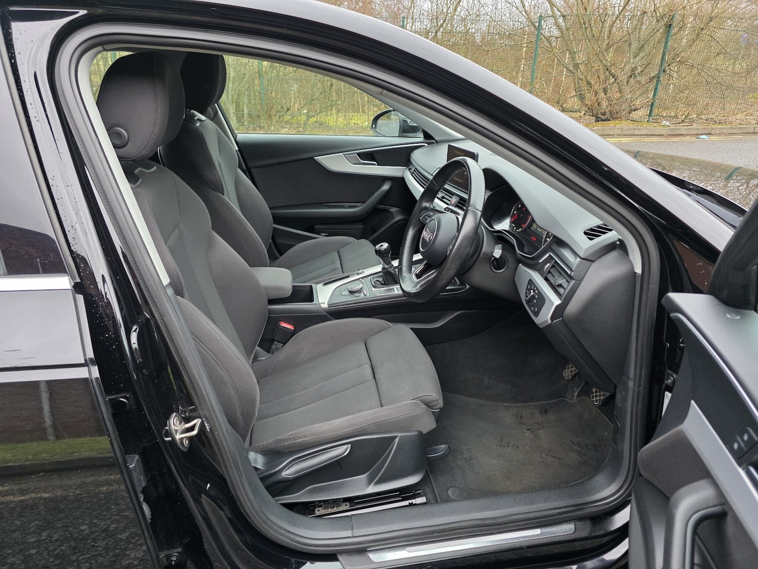 Used Audi A4 2016 for sale - 77303569: Photo 9