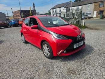 2015 - 1.0 VVT-i x-pression 5-Door
