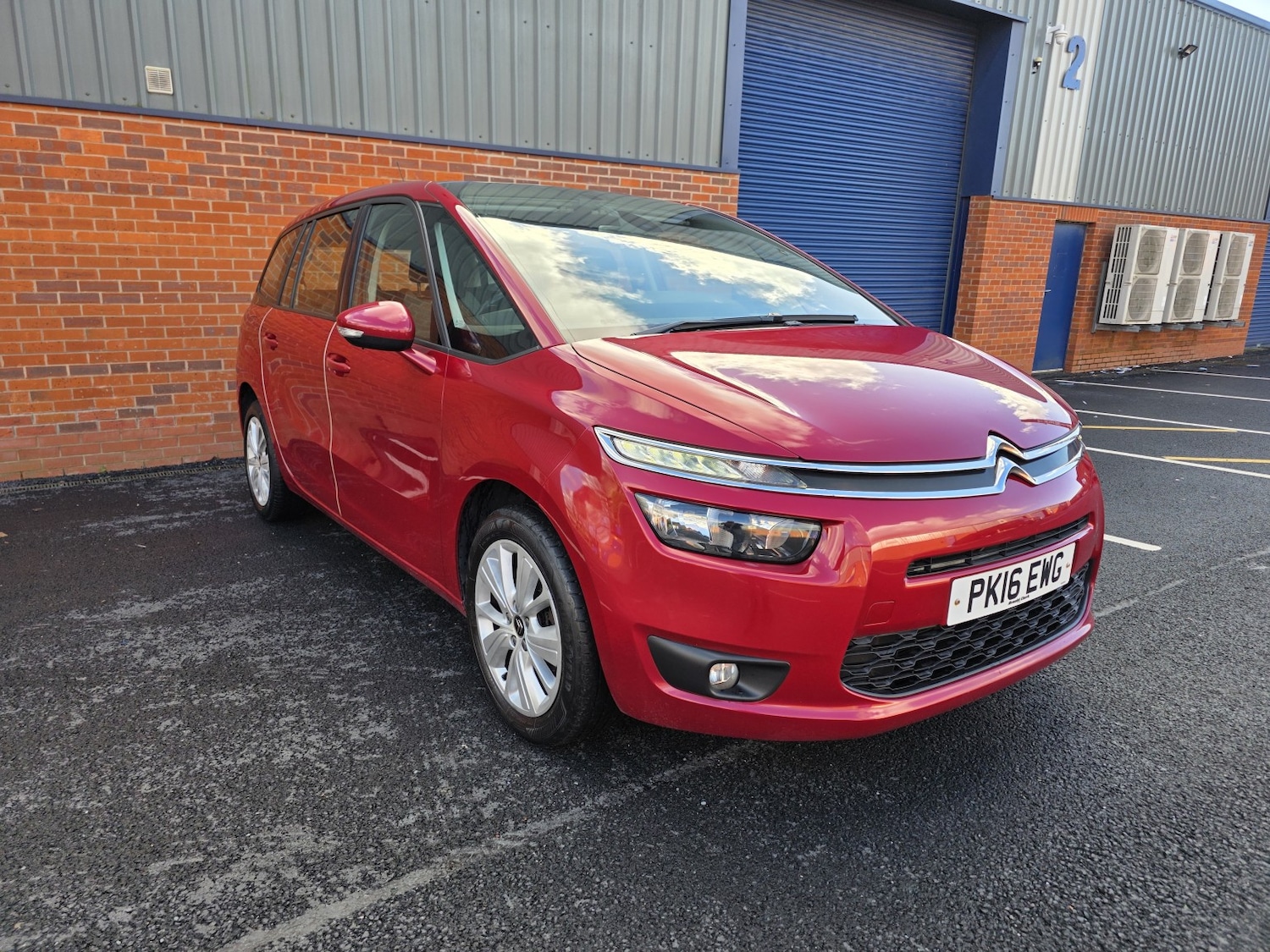 Used Citroen Grand C4 Picasso 2016 for sale - 77707138: Photo 2