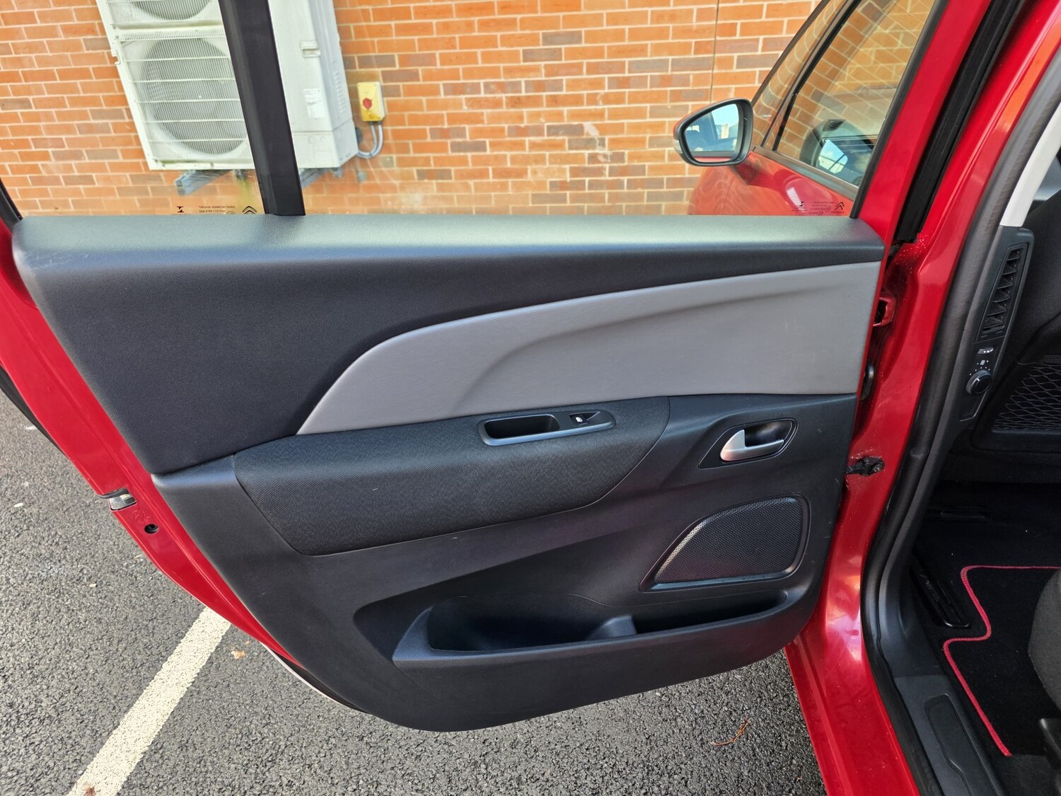 Used Citroen Grand C4 Picasso 2016 for sale - 77707138: Photo 27