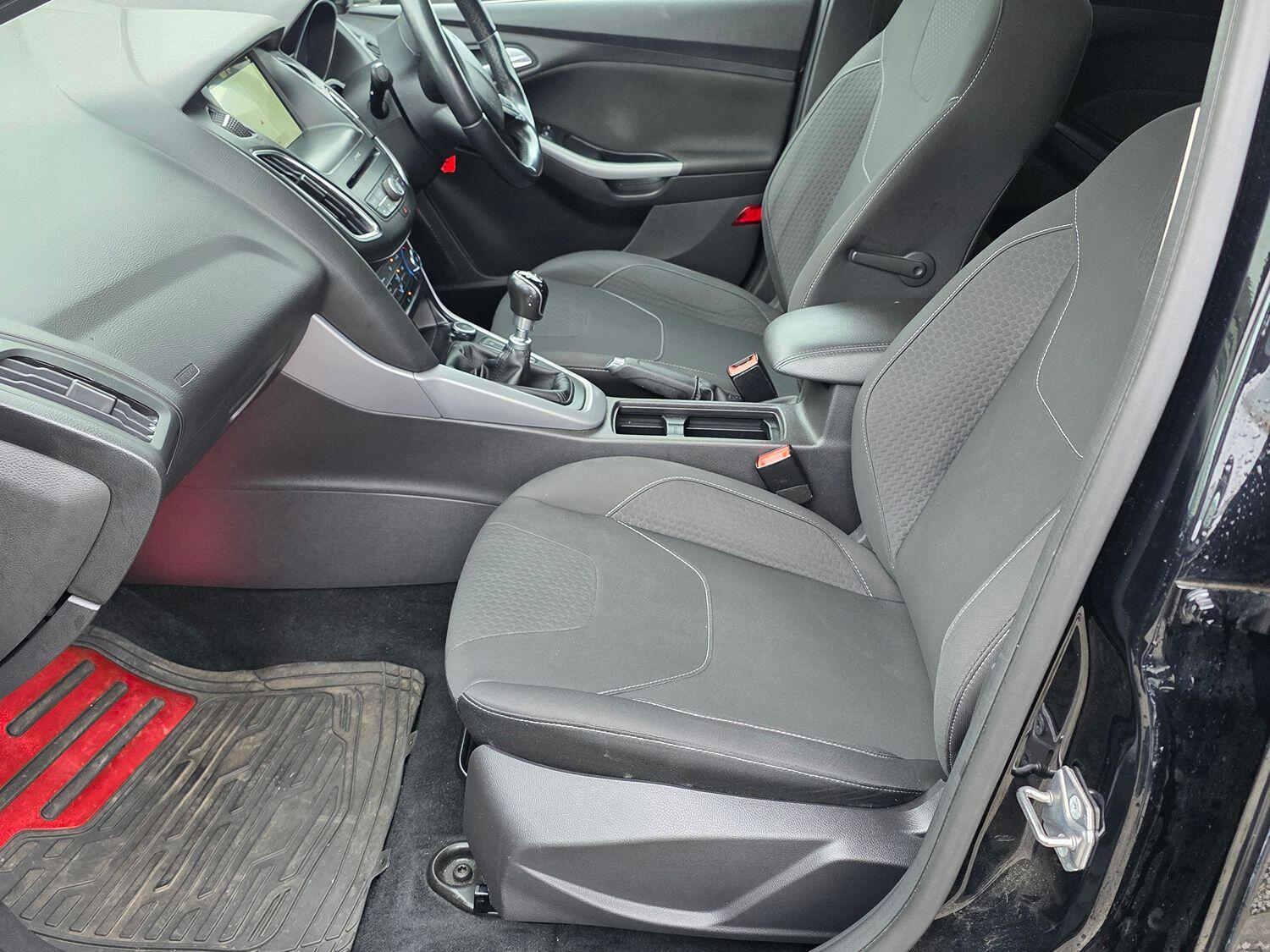 Used Ford Focus 2017 for sale - 76011409: Photo 16