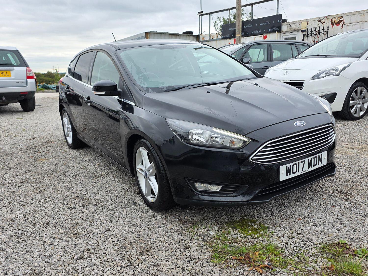 Used Ford Focus 2017 for sale - 76011409: Photo 2