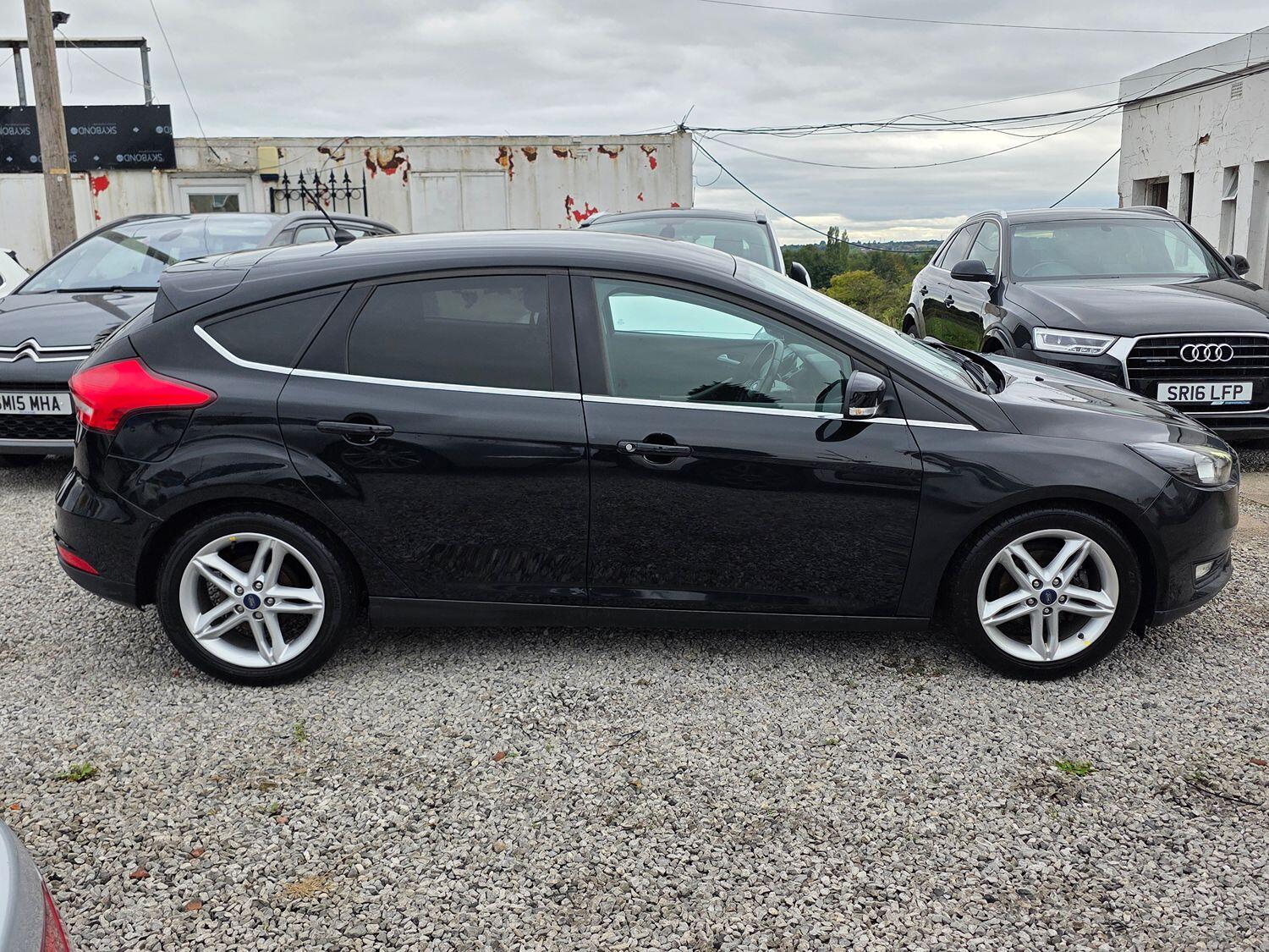Used Ford Focus 2017 for sale - 76011409: Photo 8