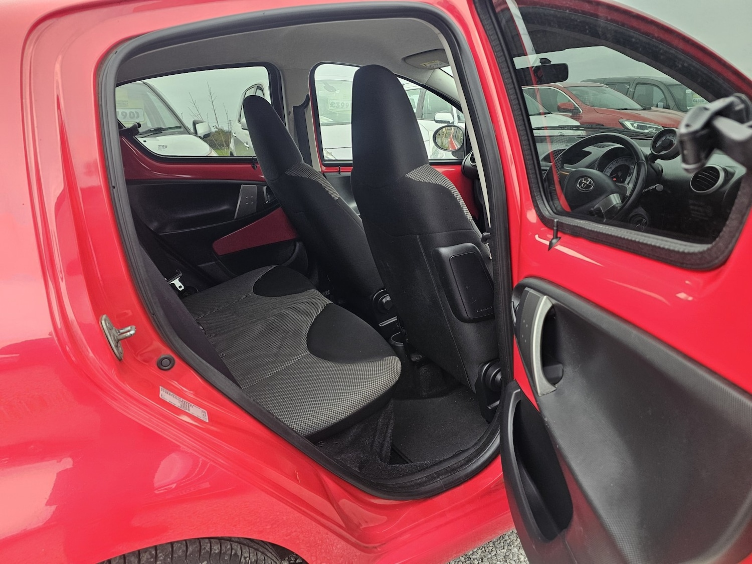 Used Toyota AYGO 2014 for sale - 76316387: Photo 13