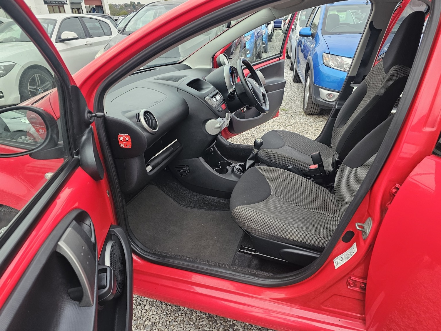 Used Toyota AYGO 2014 for sale - 76316387: Photo 15