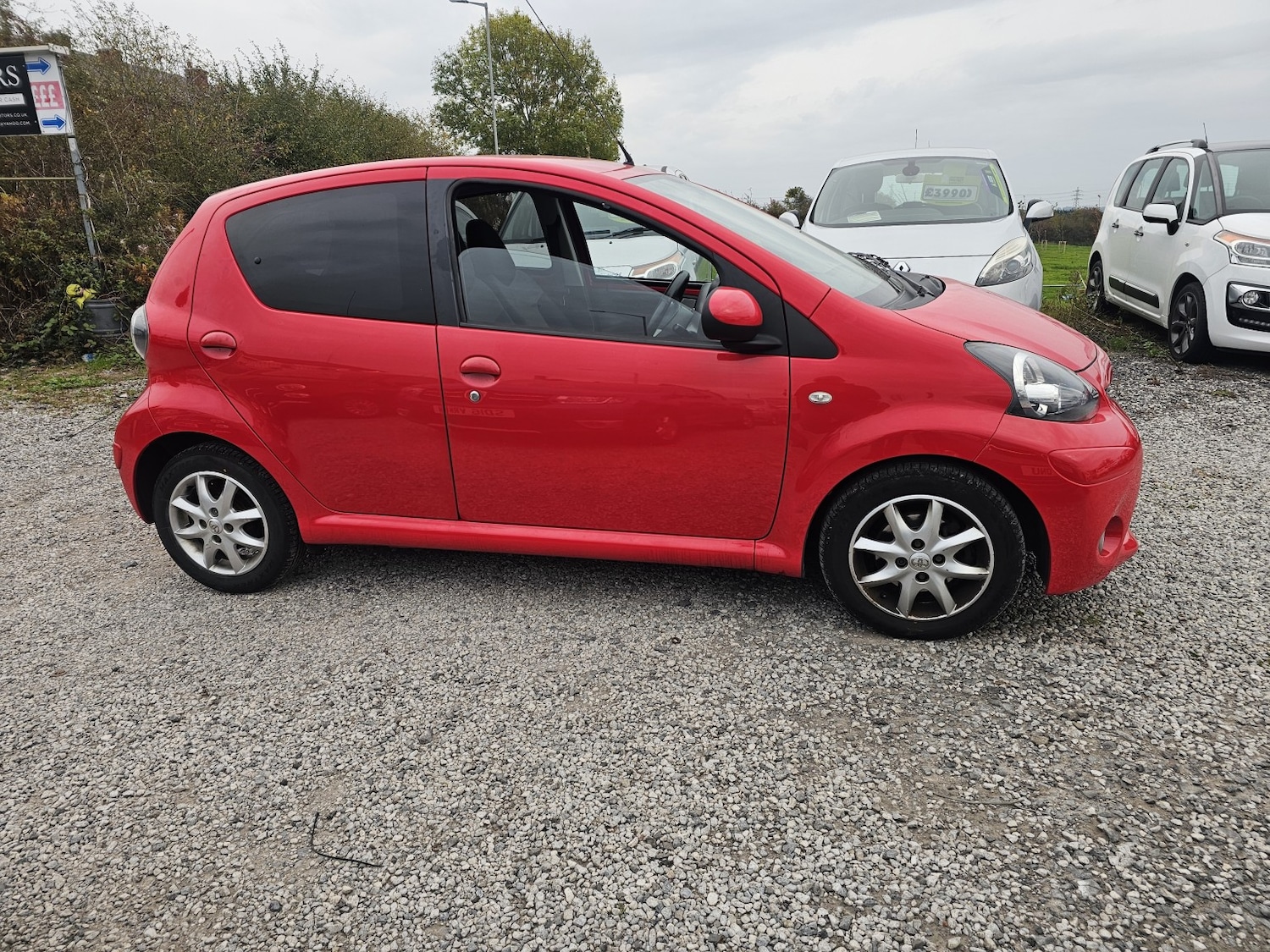 Used Toyota AYGO 2014 for sale - 76316387: Photo 4