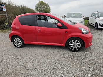 Used Toyota AYGO 2014 for sale - 76316387: Photo