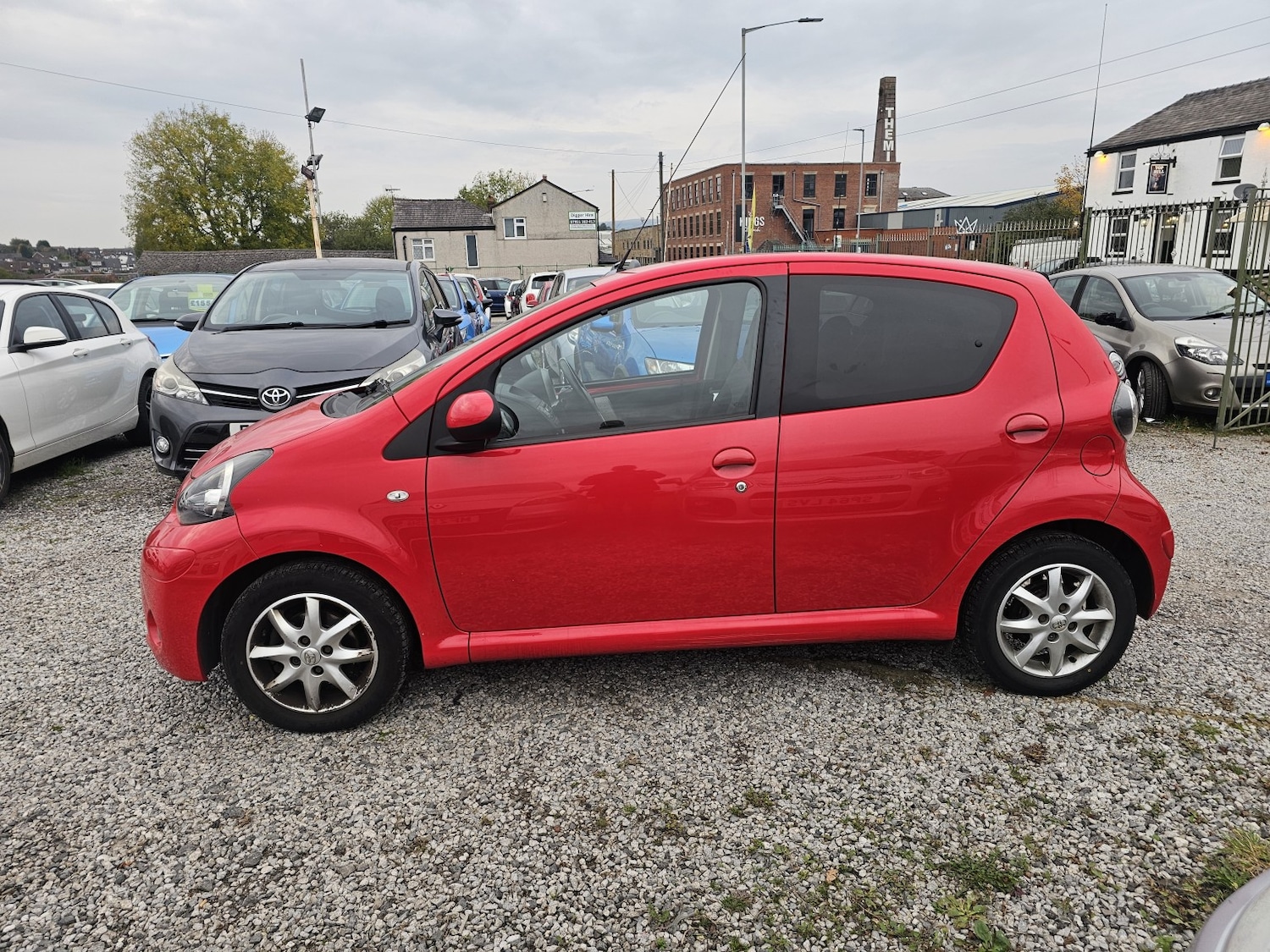 Used Toyota AYGO 2014 for sale - 76316387: Photo 5