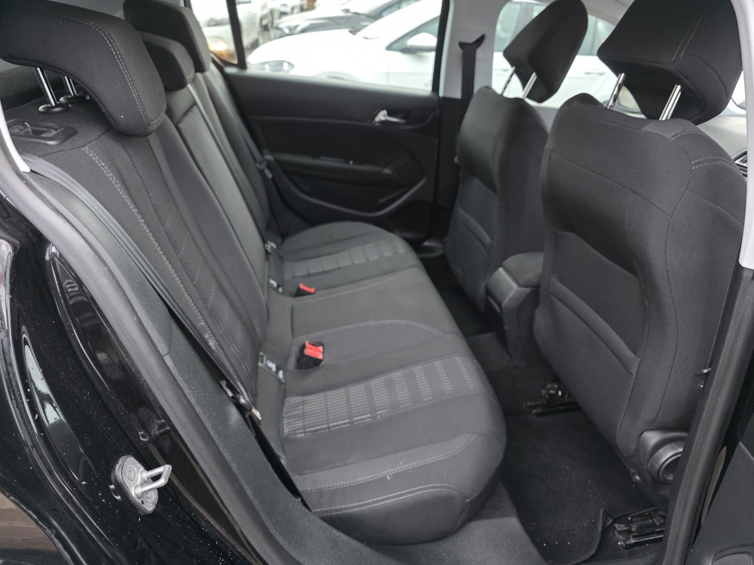 Used Peugeot 308 2017 for sale - 76785017: Photo 10