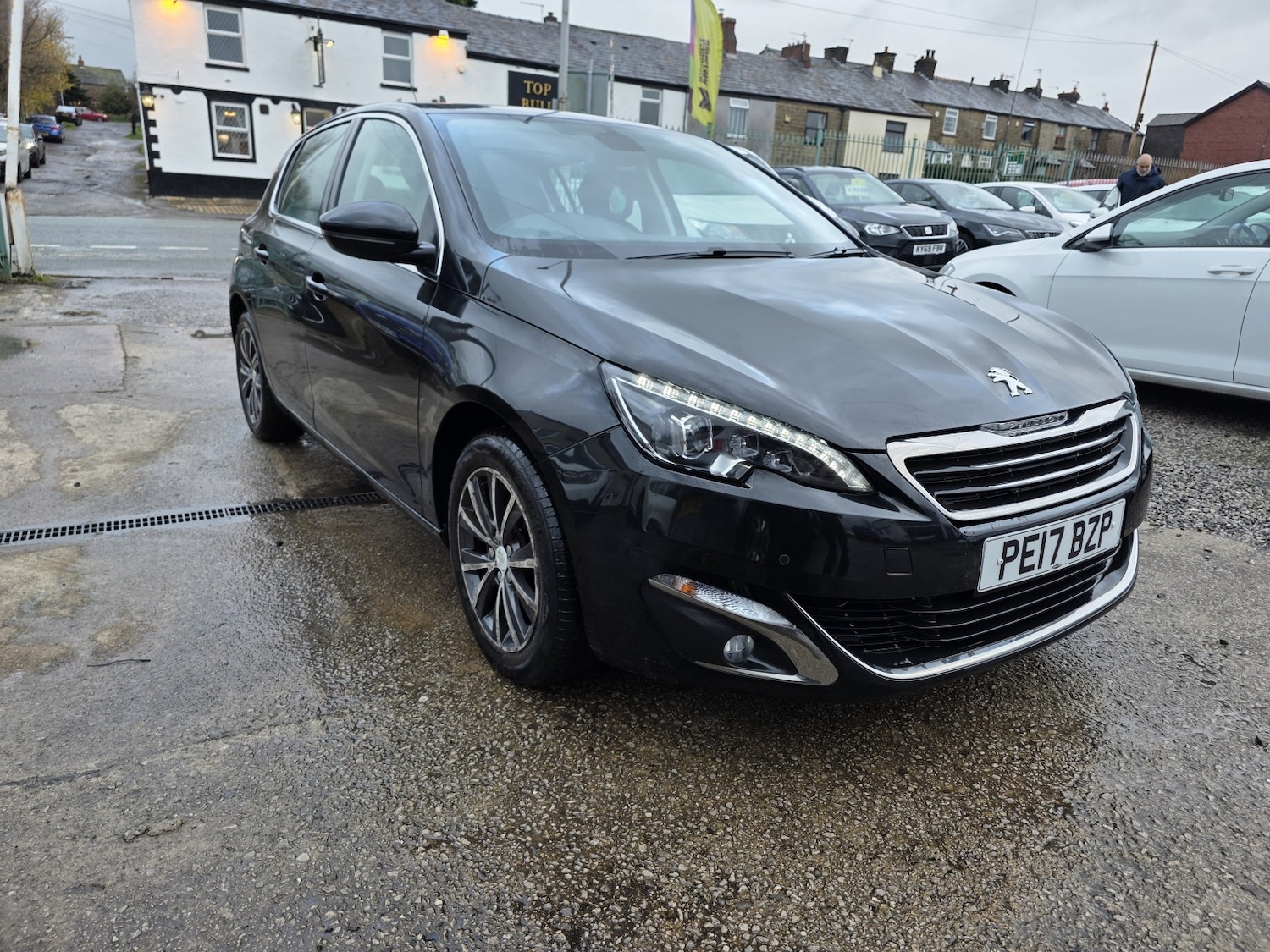 Used Peugeot 308 2017 for sale - 76785017: Photo 2