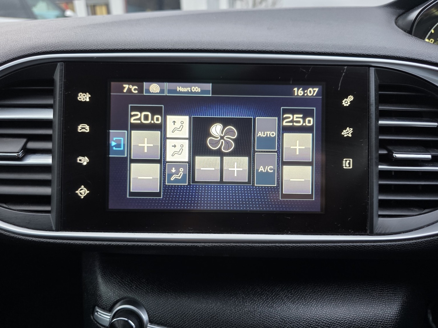 Used Peugeot 308 2017 for sale - 76785017: Photo 22