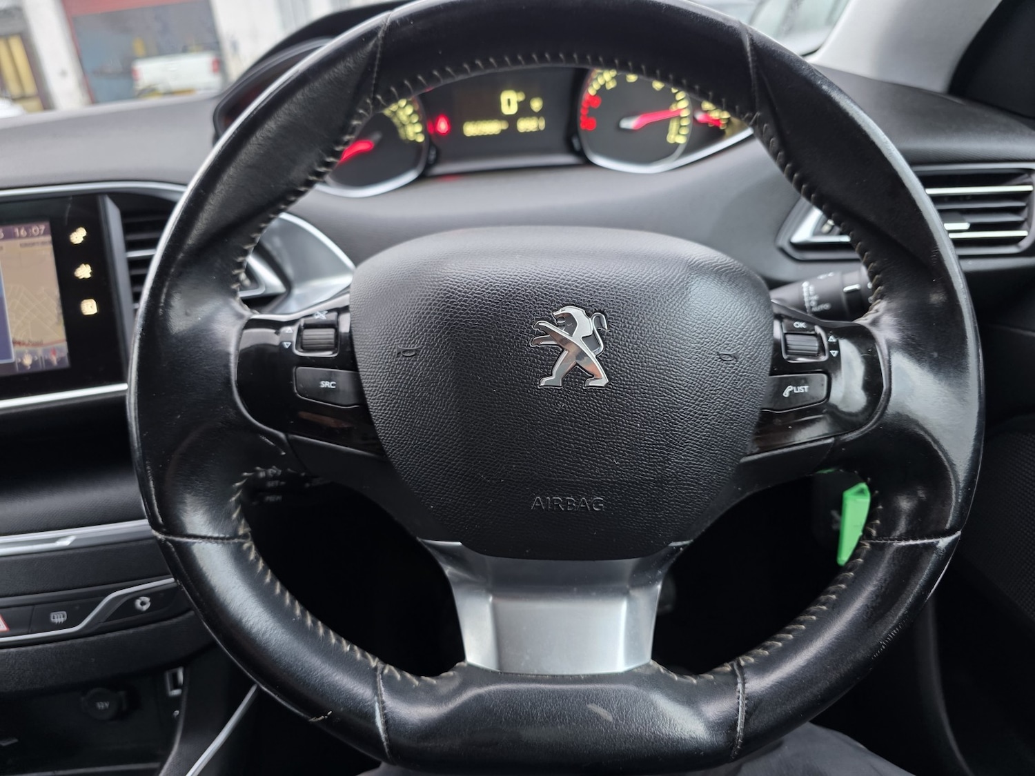 Used Peugeot 308 2017 for sale - 76785017: Photo 24