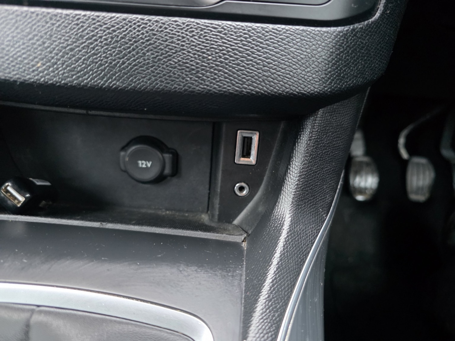 Used Peugeot 308 2017 for sale - 76785017: Photo 29