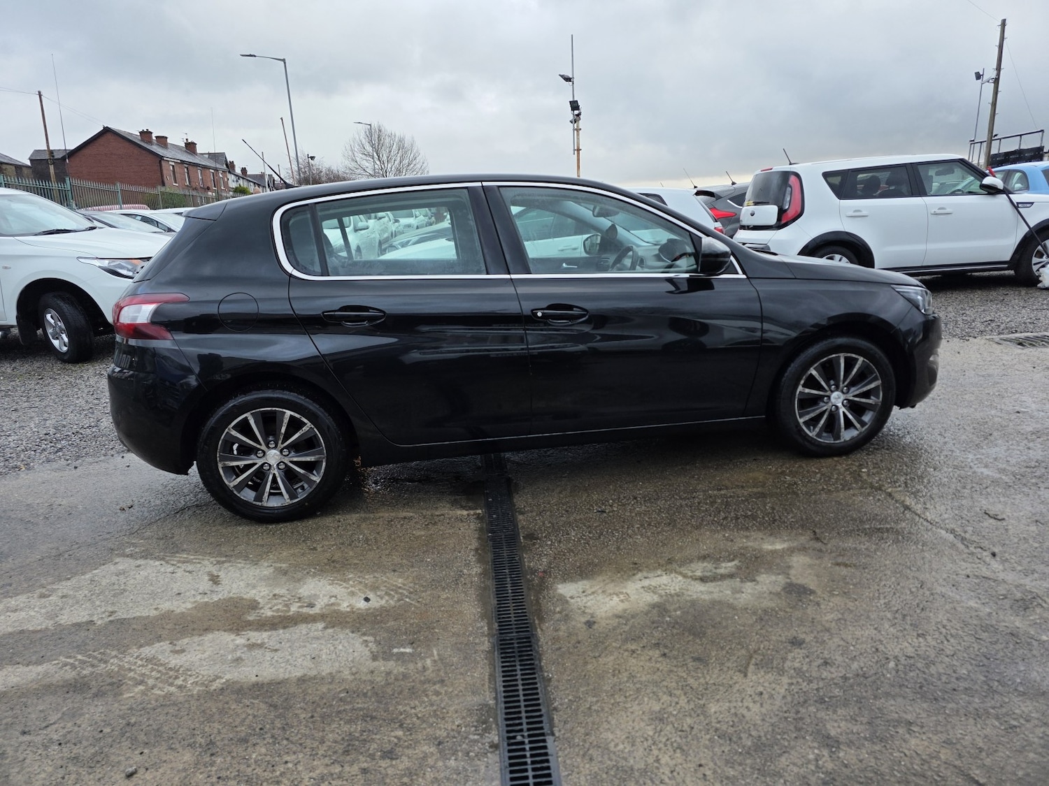 Used Peugeot 308 2017 for sale - 76785017: Photo 4