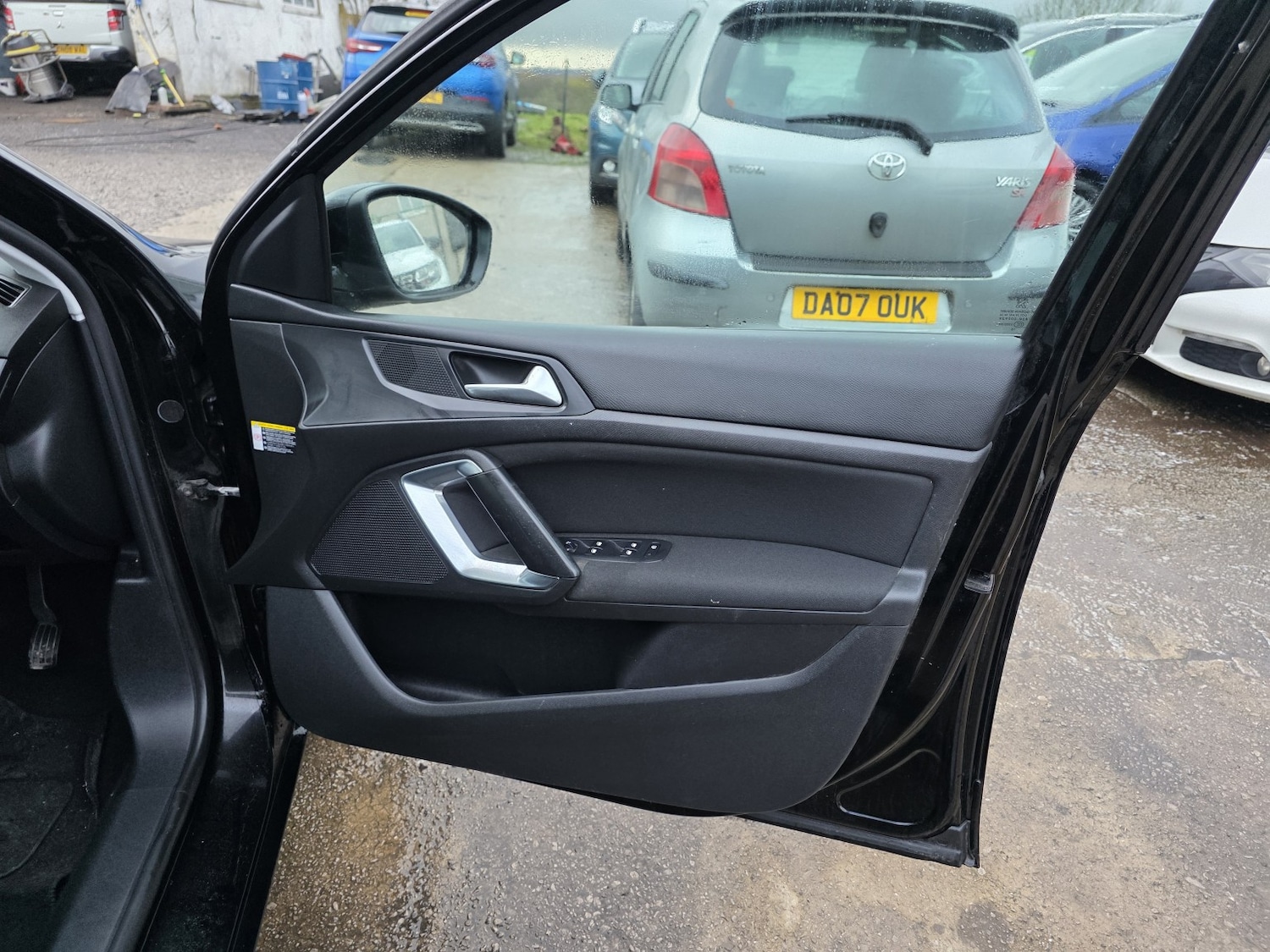 Used Peugeot 308 2017 for sale - 76785017: Photo 9