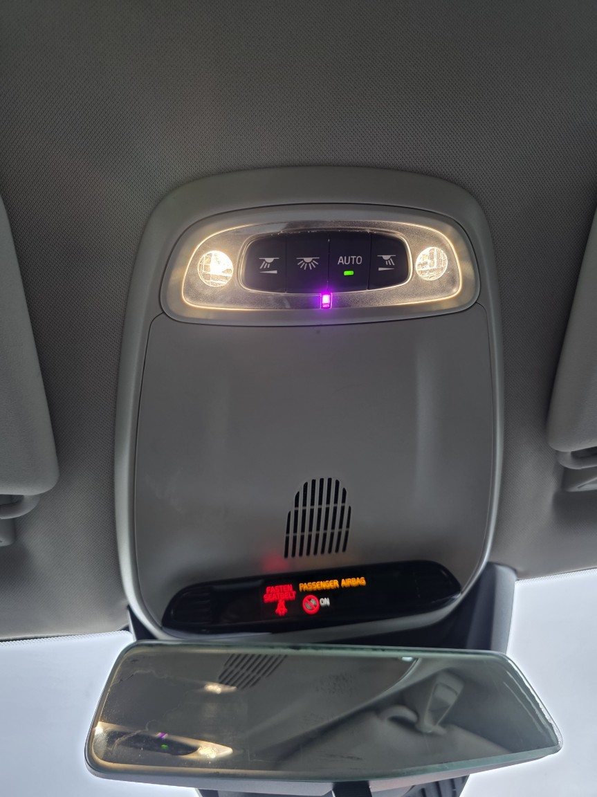 Used Volvo V40 2018 for sale - 77342580: Photo 16