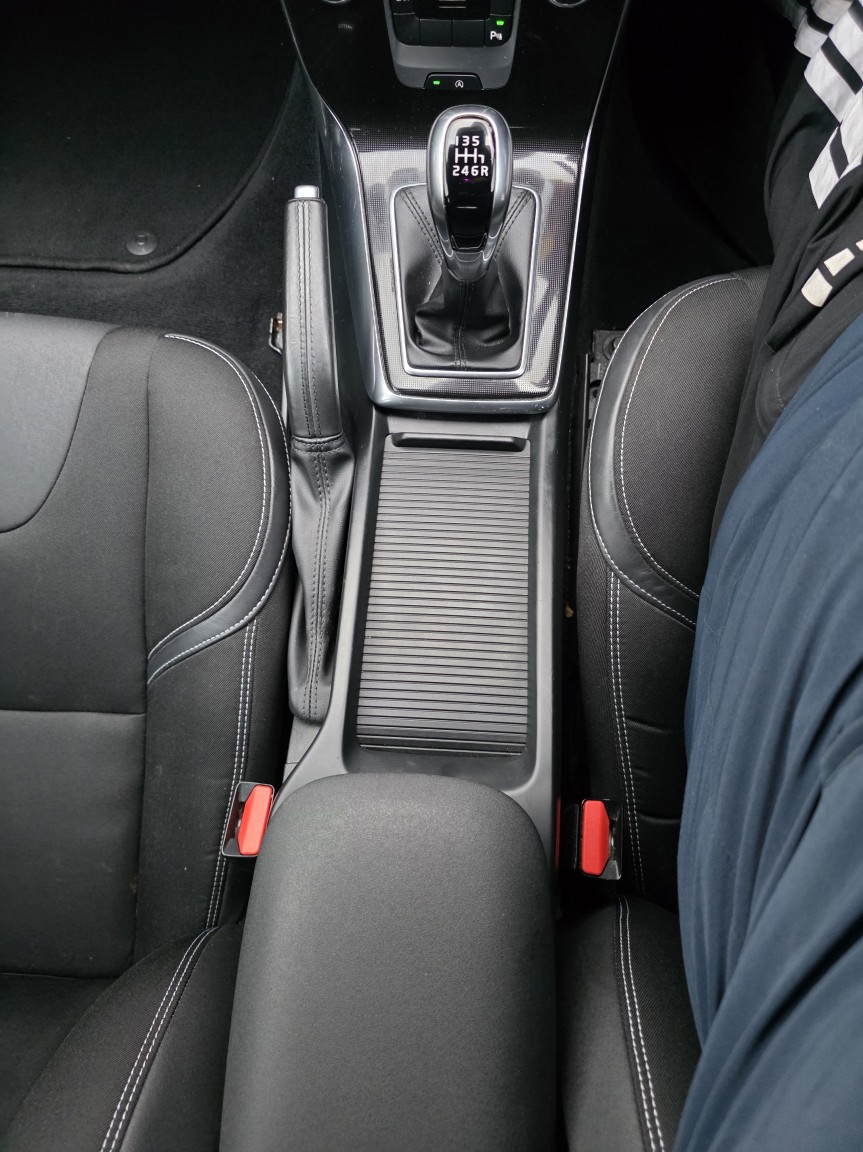 Used Volvo V40 2018 for sale - 77342580: Photo 17