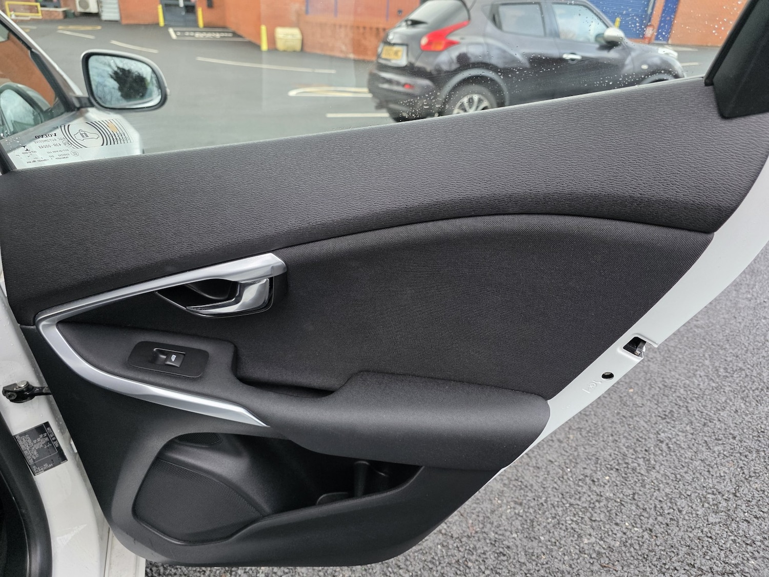 Used Volvo V40 2018 for sale - 77342580: Photo 29