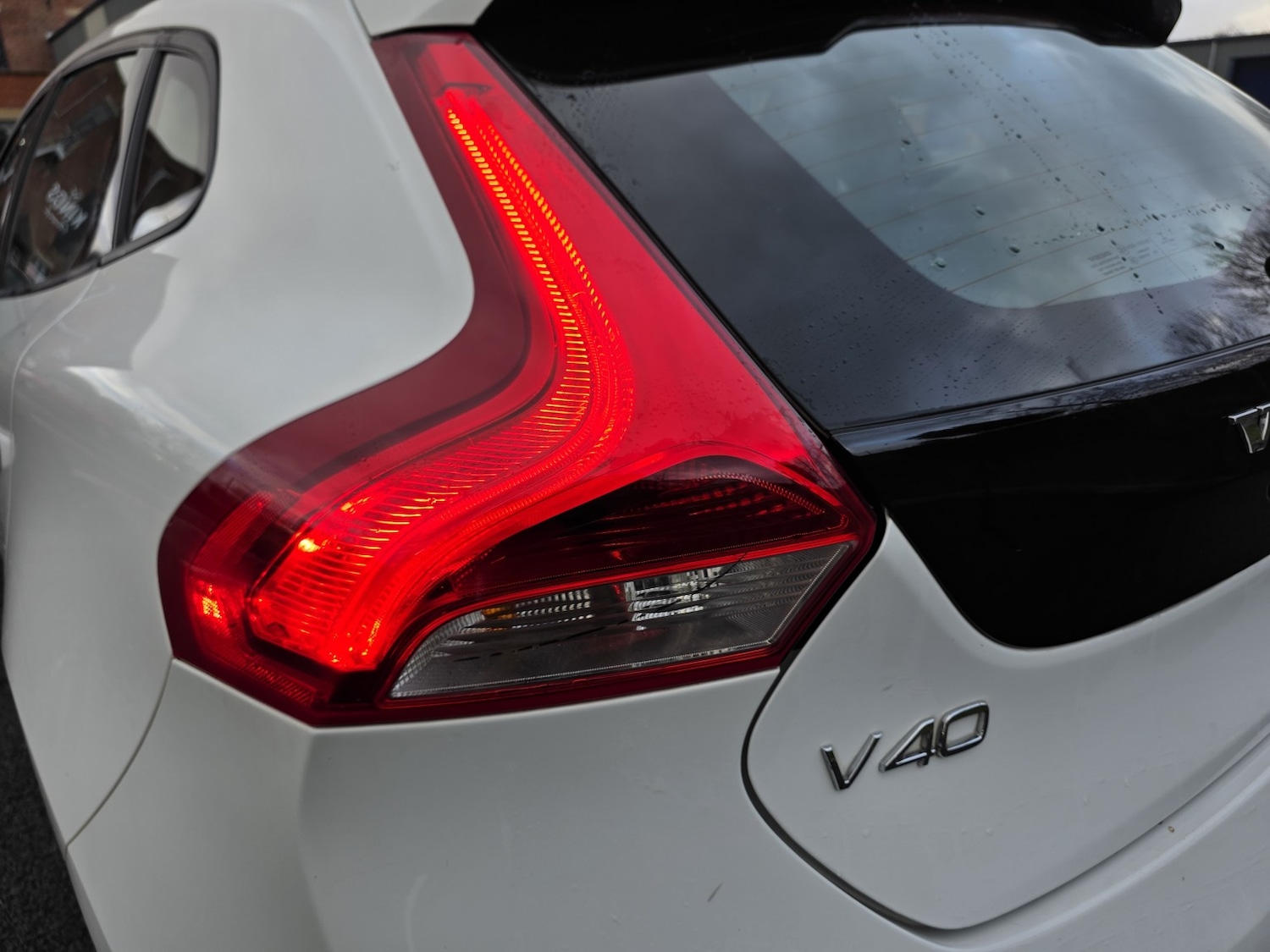 Used Volvo V40 2018 for sale - 77342580: Photo 34