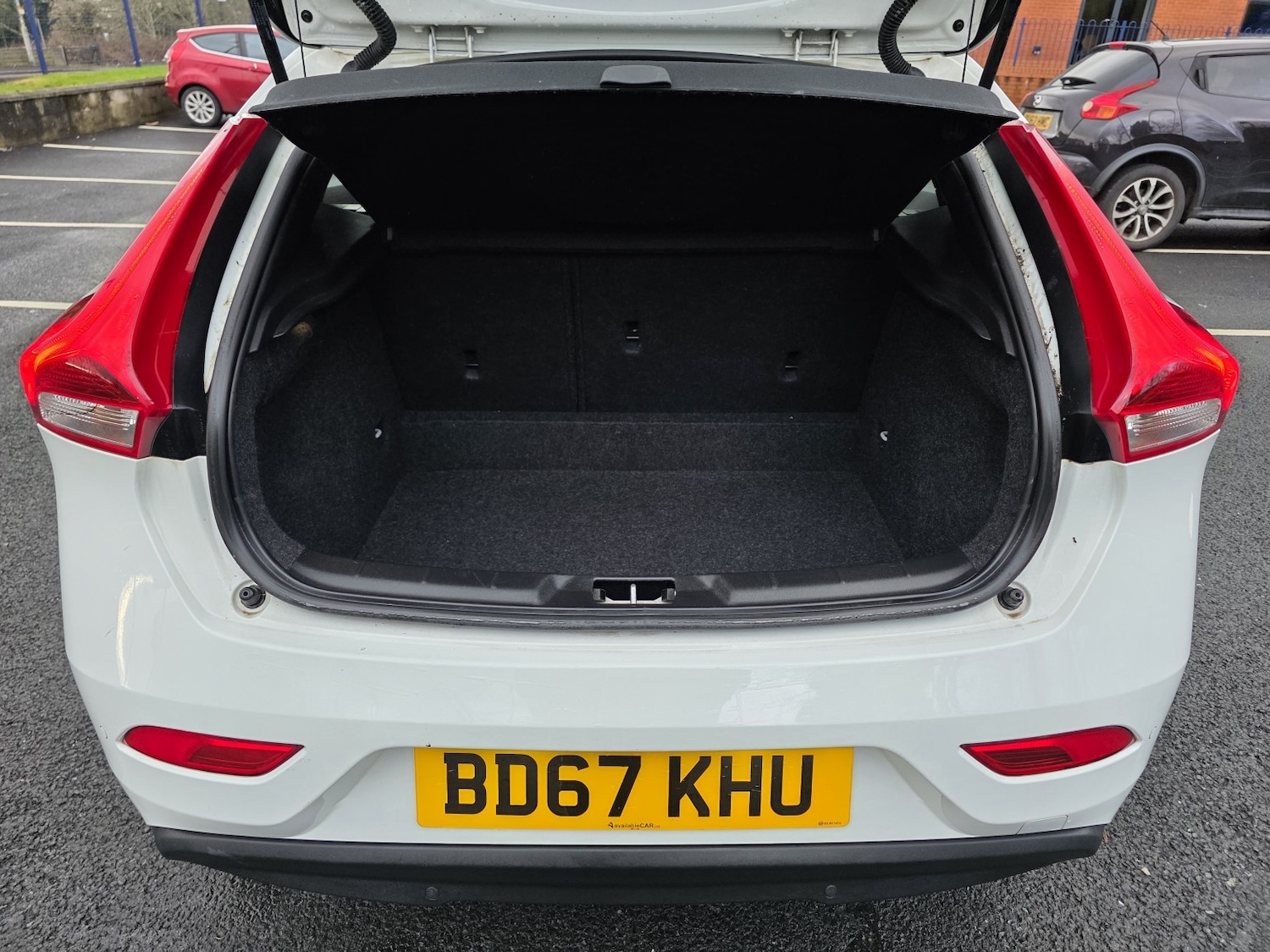 Used Volvo V40 2018 for sale - 77342580: Photo 45