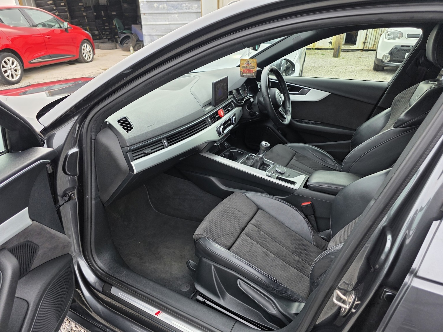 Used Audi A4 2017 for sale - 77981811: Photo 11