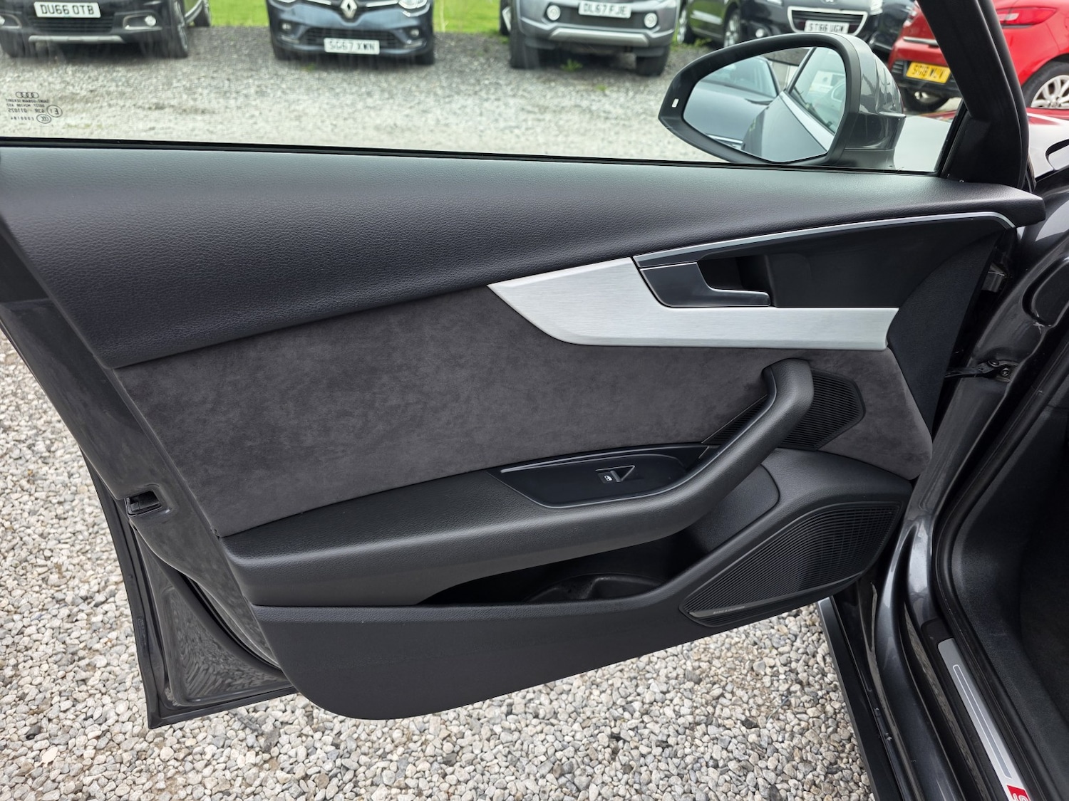 Used Audi A4 2017 for sale - 77981811: Photo 25