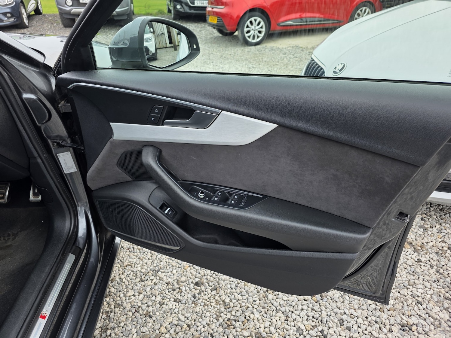 Used Audi A4 2017 for sale - 77981811: Photo 28