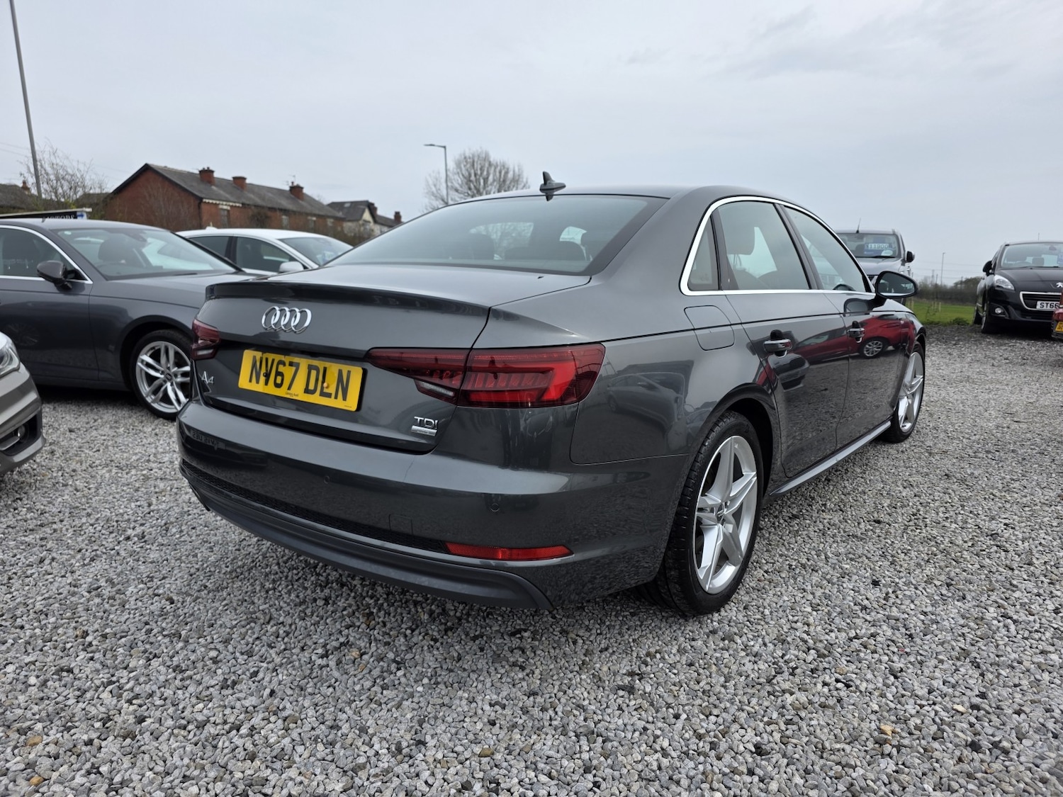 Used Audi A4 2017 for sale - 77981811: Photo 6