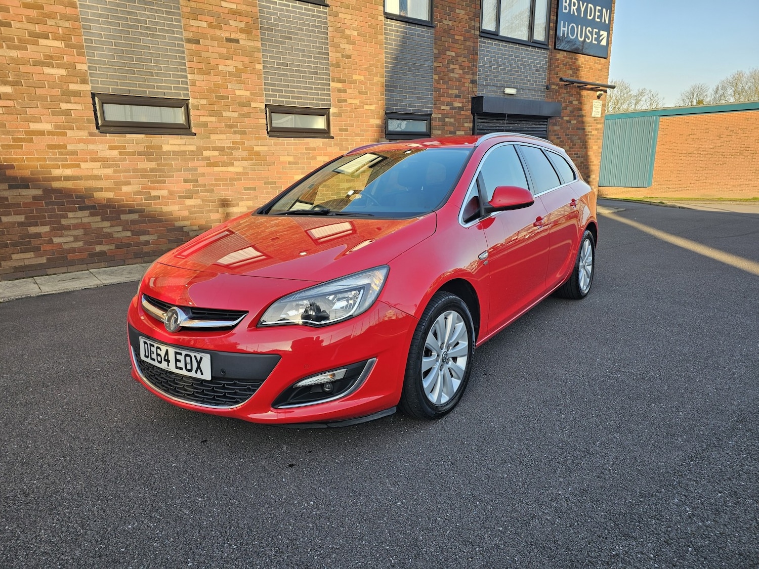 Used Vauxhall Astra 2014 for sale - 77750024: Photo 3
