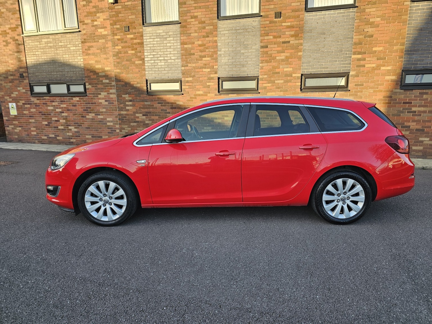 Used Vauxhall Astra 2014 for sale - 77750024: Photo 5