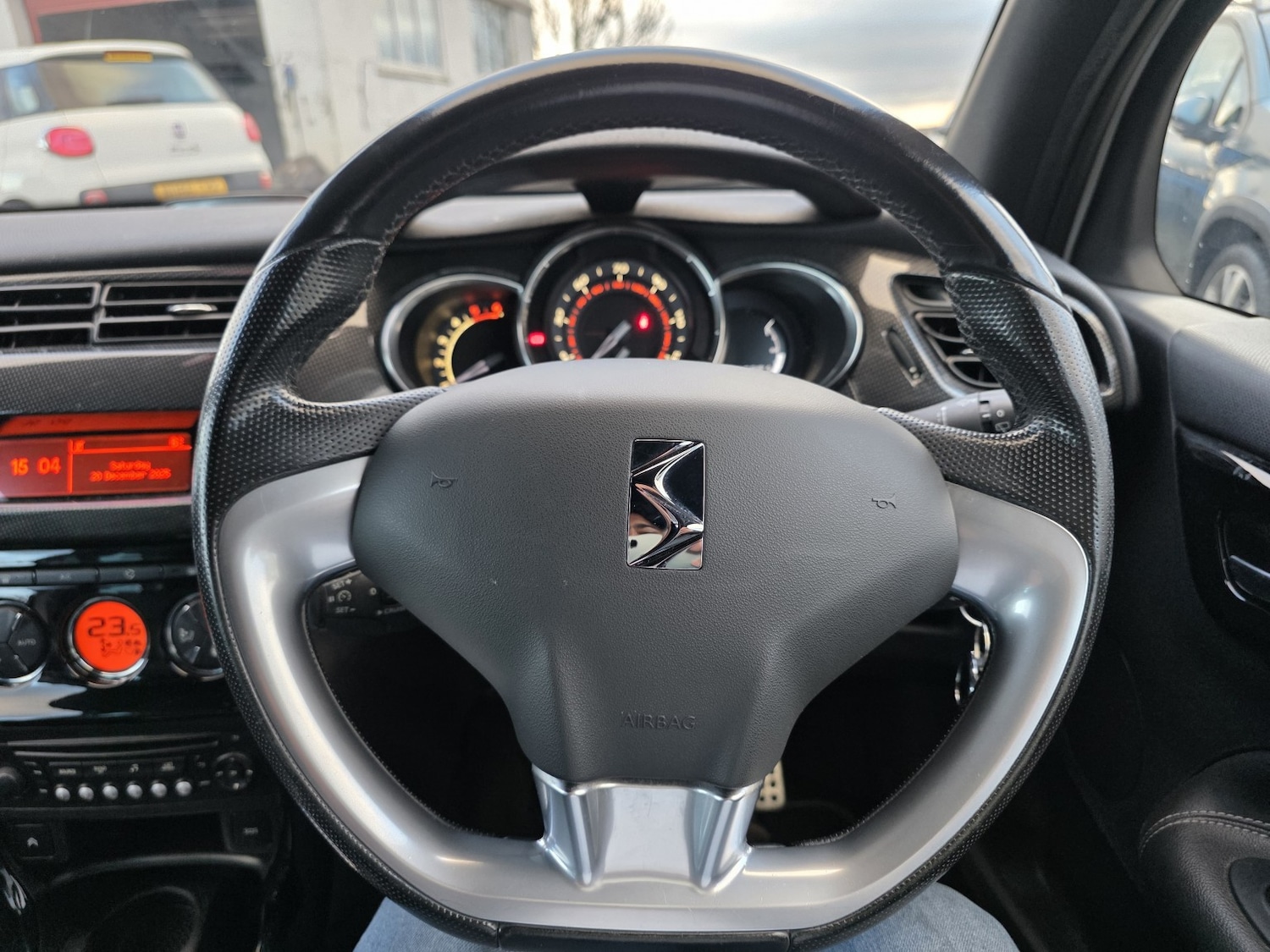 Used Citroen DS3 2014 for sale - 77056575: Photo 15