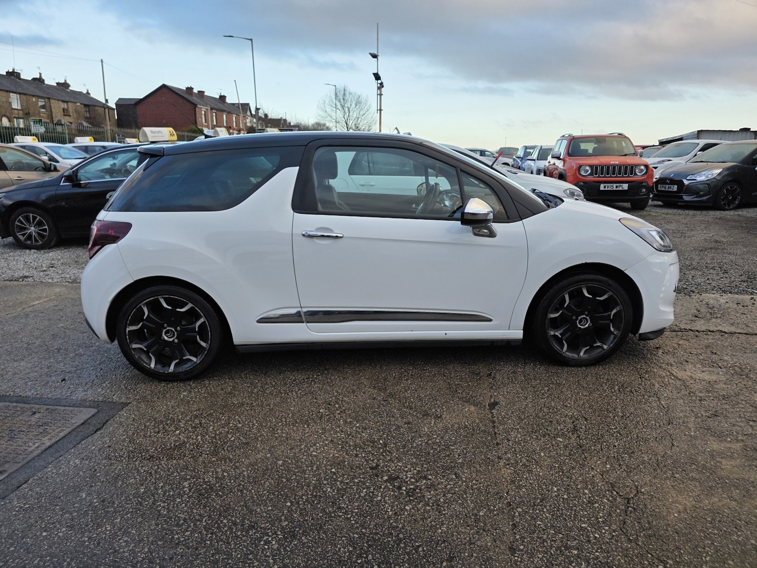 Used Citroen DS3 2014 for sale - 77056575: Photo 8