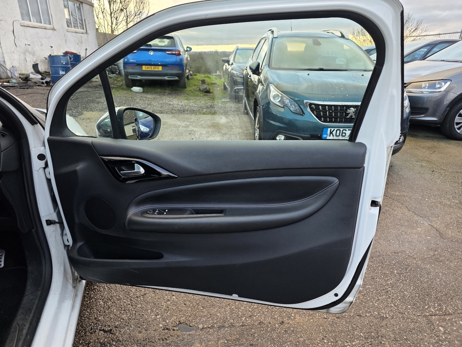 Used Citroen DS3 2014 for sale - 77056575: Photo 9