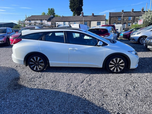Used Honda Civic 2015 for sale - 74543329: Photo 4