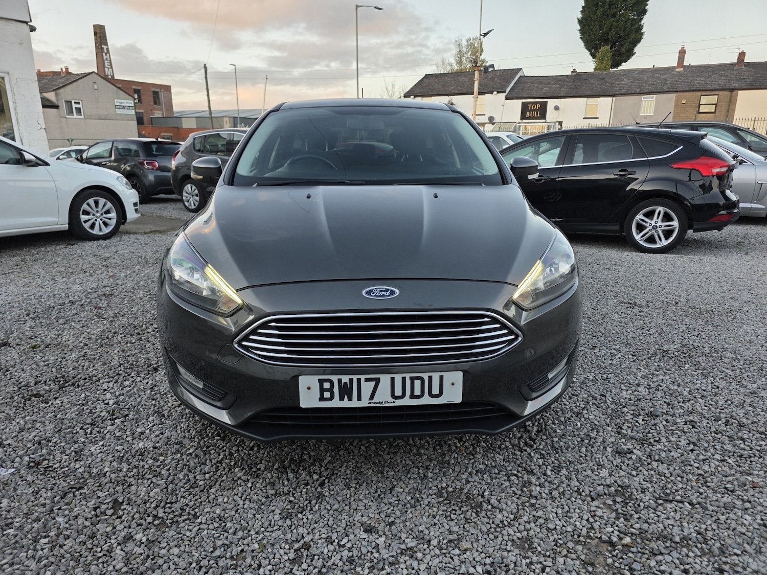 Used Ford Focus 2017 for sale - 76387152: Photo 1