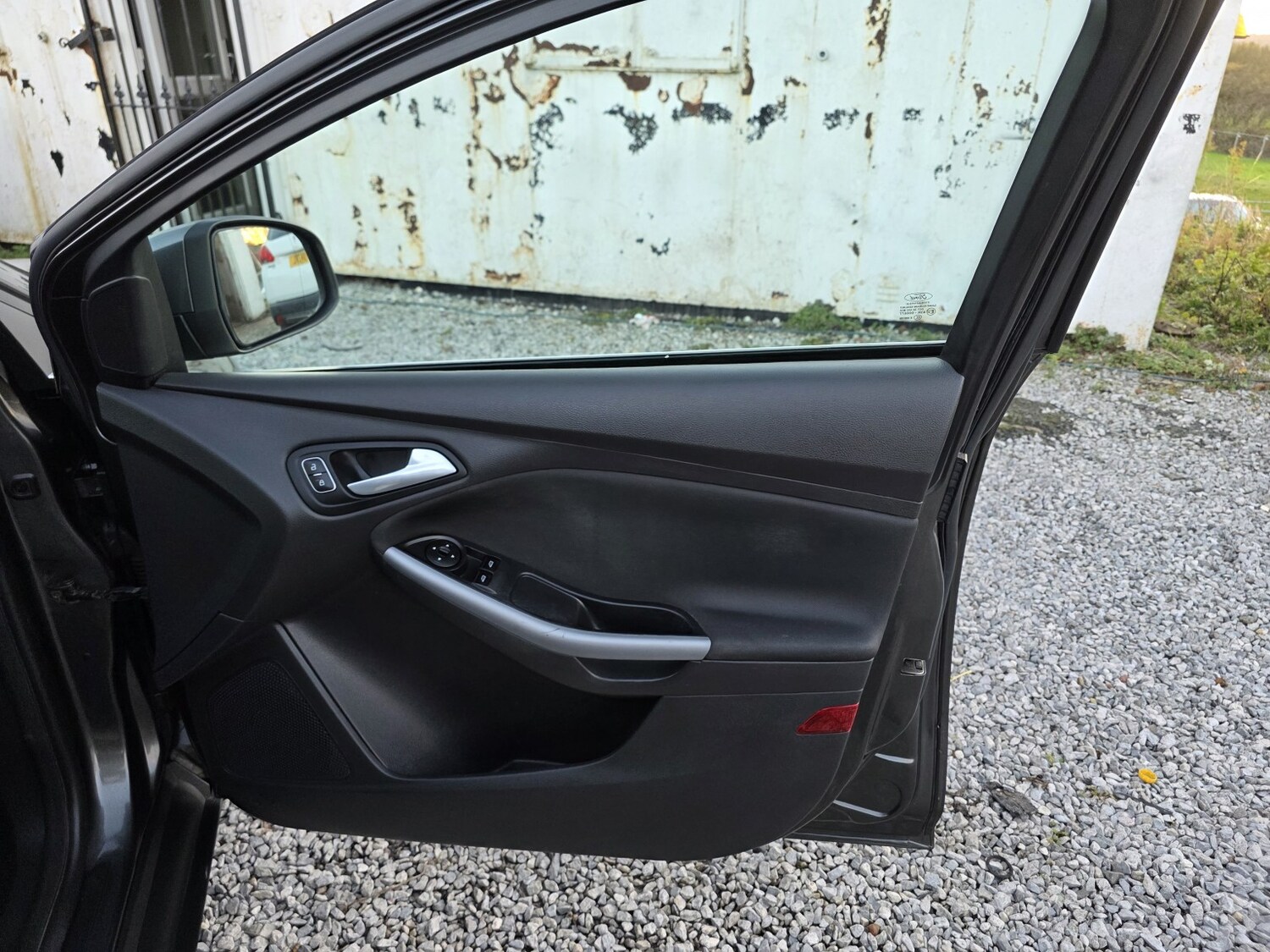 Used Ford Focus 2017 for sale - 76387152: Photo 13