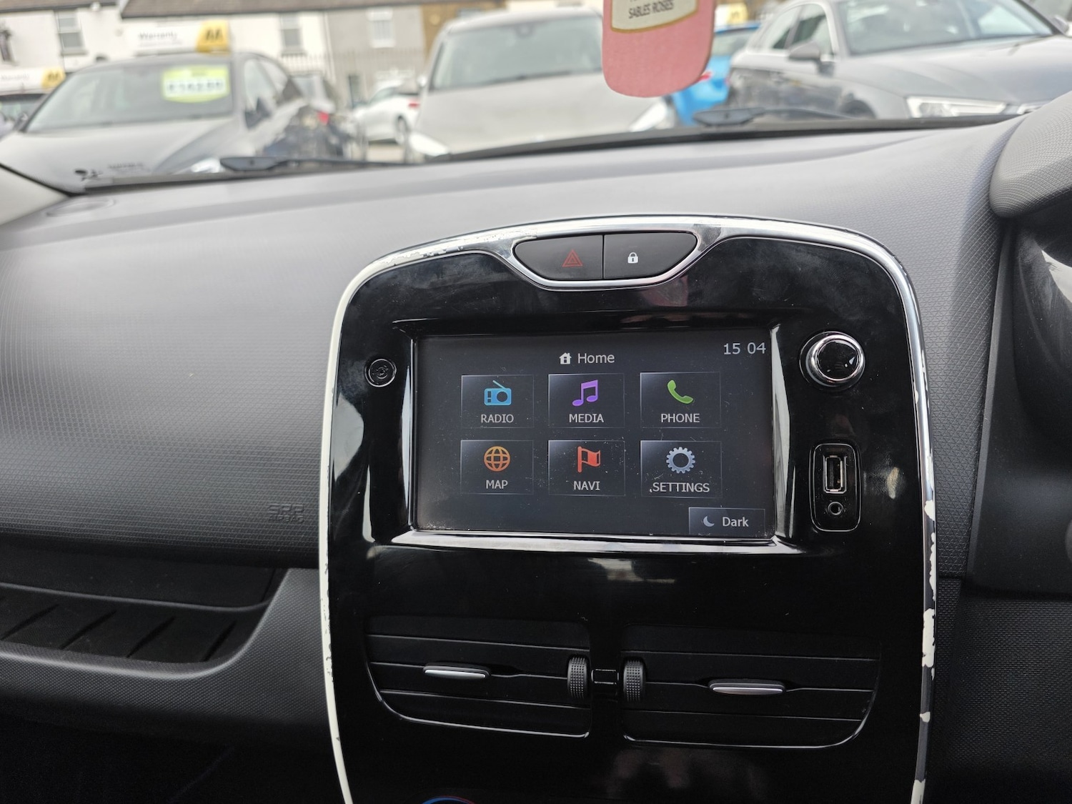 Used Renault Clio 2015 for sale - 78056910: Photo 14