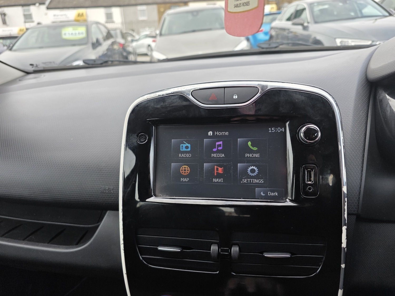 Used Renault Clio 2015 for sale - 78056910: Photo 15