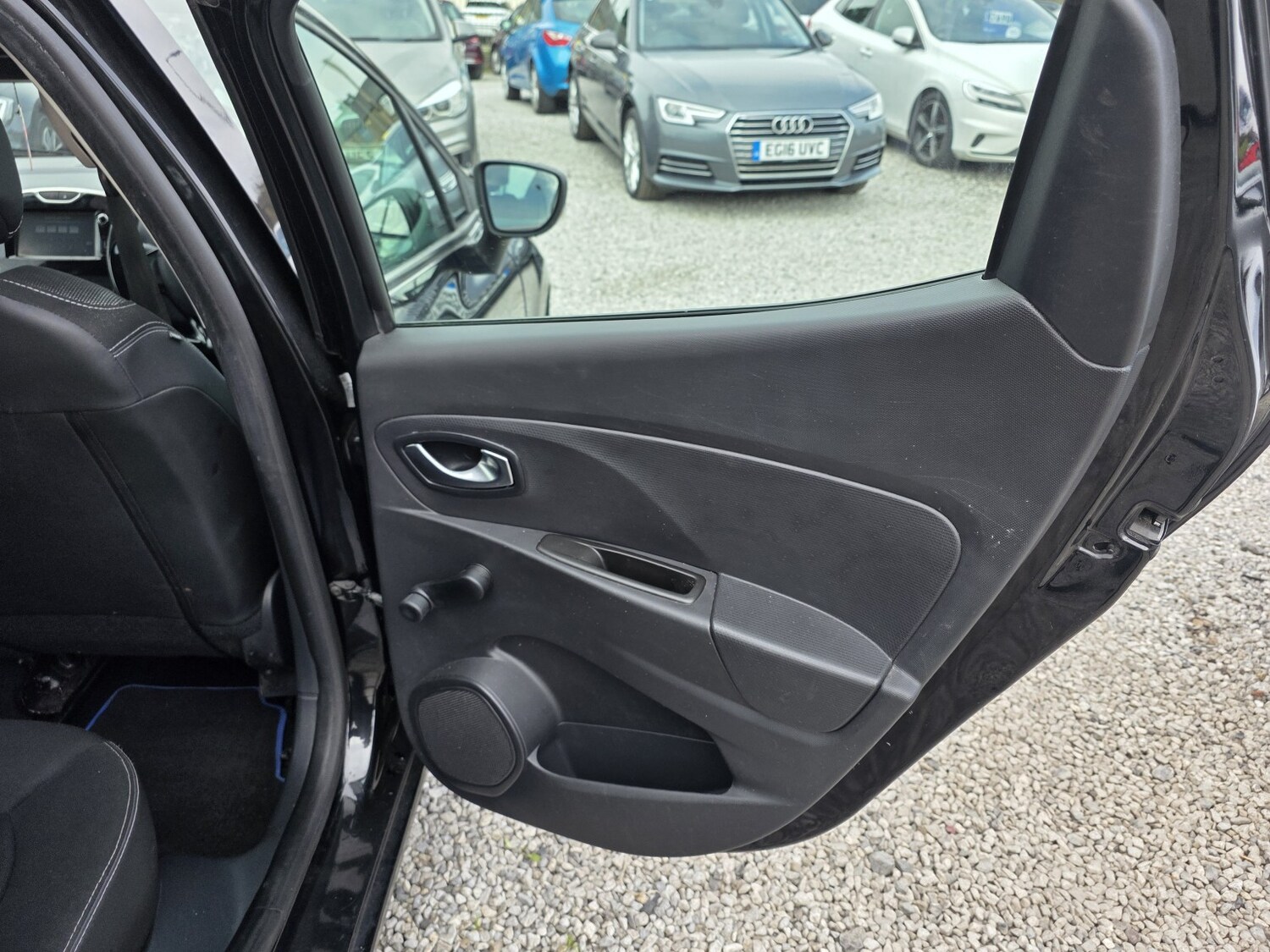 Used Renault Clio 2015 for sale - 78056910: Photo 20