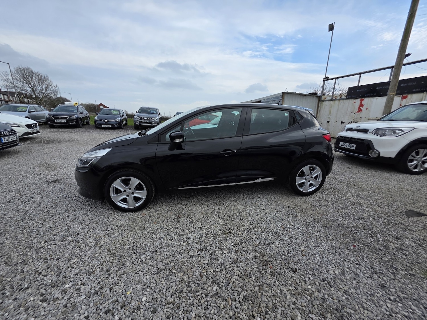 Used Renault Clio 2015 for sale - 78056910: Photo 5