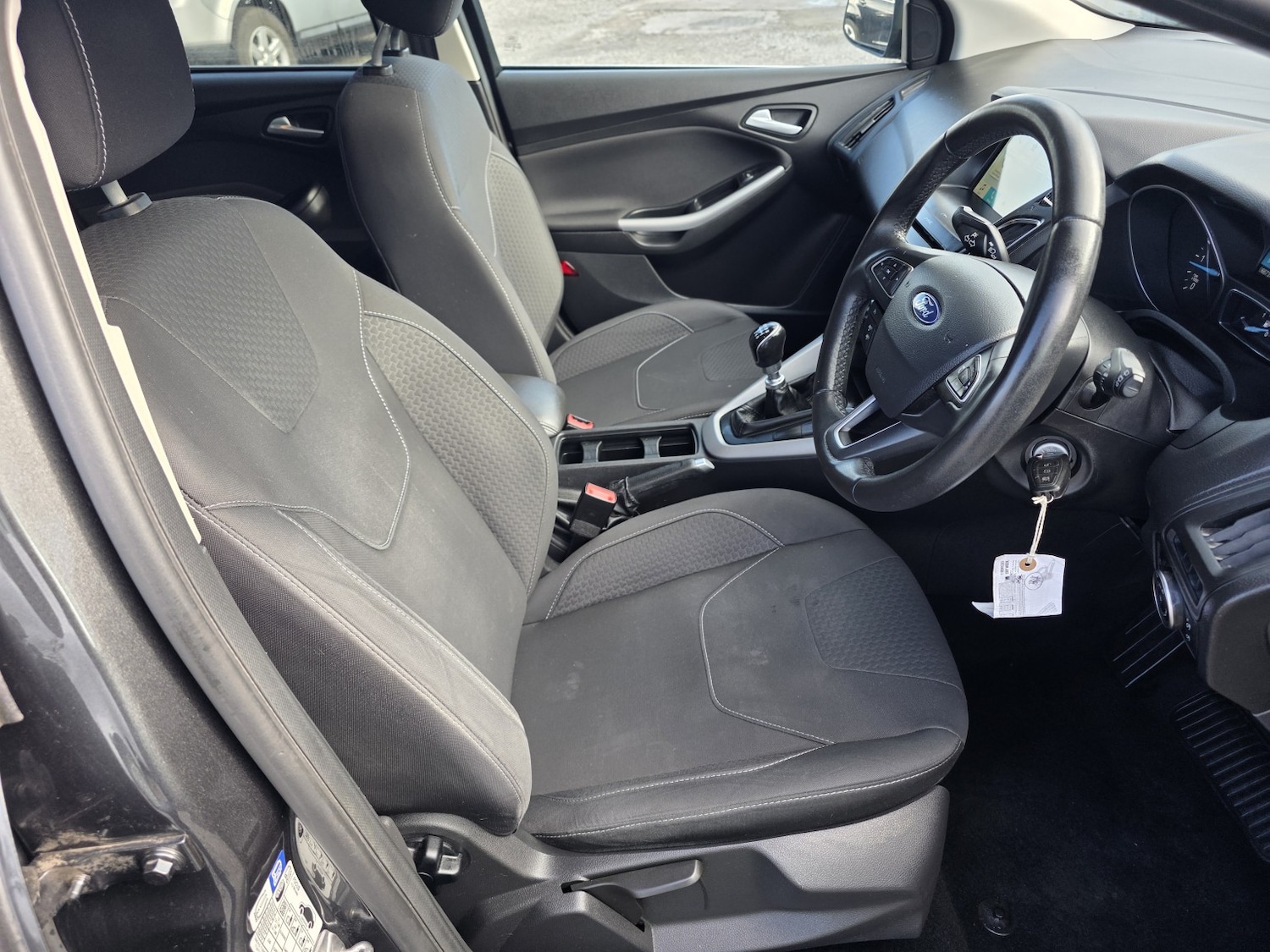 Used Ford Focus 2017 for sale - 76387153: Photo 9