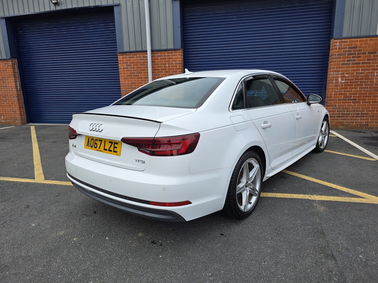 Used Audi A4 2017 for sale - 78090649: Photo 5