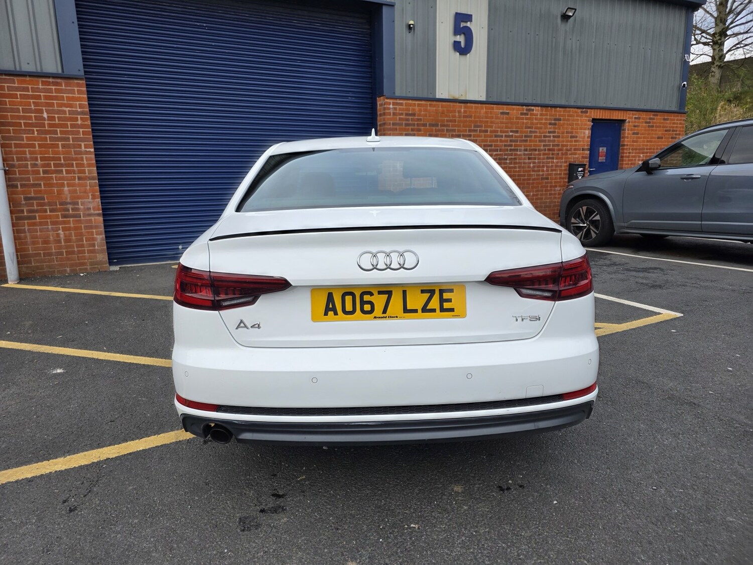 Used Audi A4 2017 for sale - 78090649: Photo 6